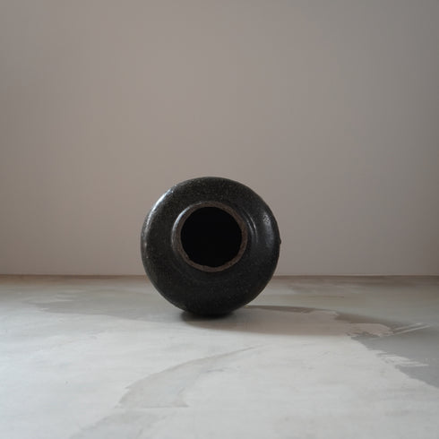 Beautiful black pot